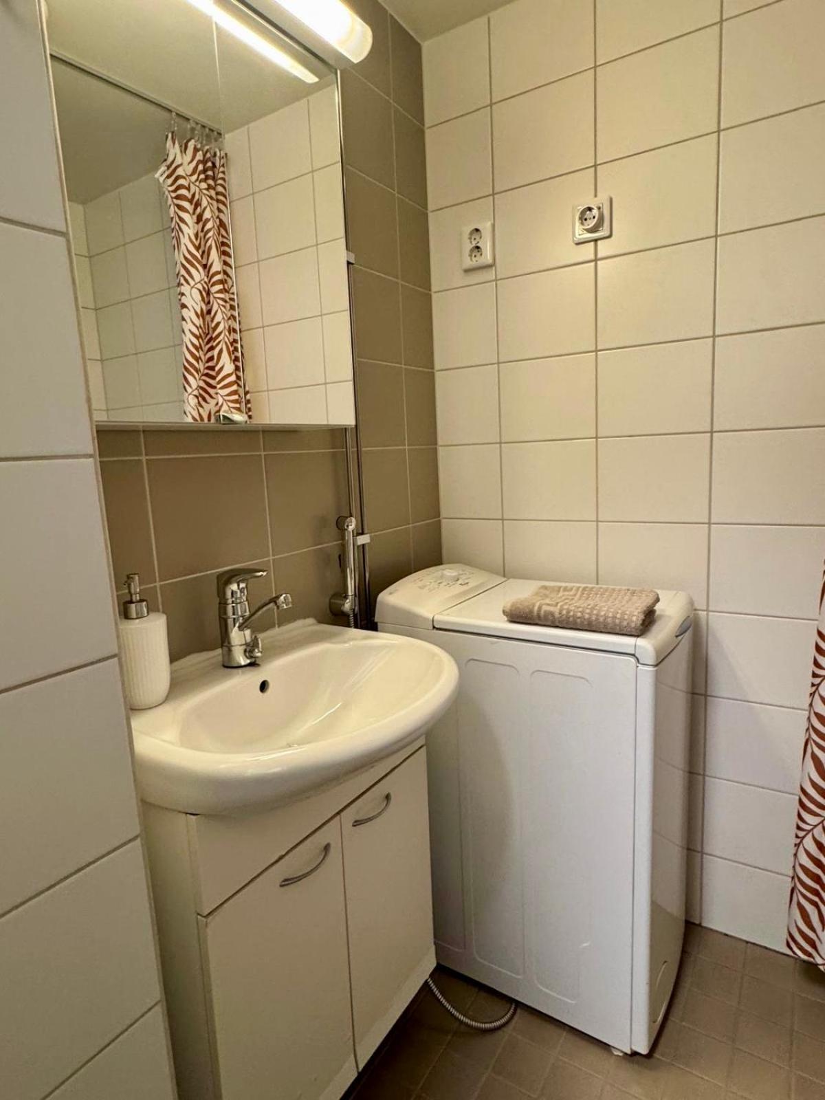 Kiva Majoitus 1-4Hloe, 500M Keskustaan, Parkkipaikka Apartment Oulu Ngoại thất bức ảnh